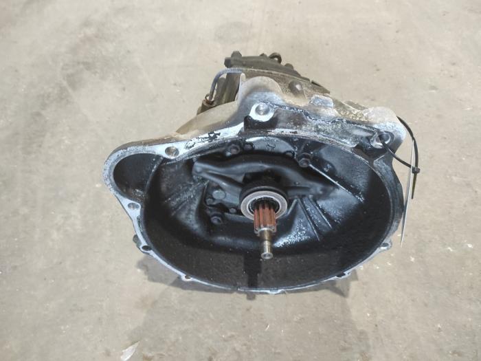 Gebrauchte Getriebe Mercedes 200-300D (W123) 200 D Preis auf Anfrage angeboten von Benelux Zwijndrecht B.V.