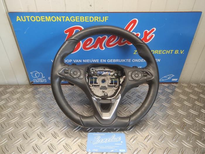 Begagnade Ratt Opel Corsa F (UB/UH/UP) 1.2 Turbo 12V 130 Pris på förfrågan erbjuds av Benelux Zwijndrecht B.V.