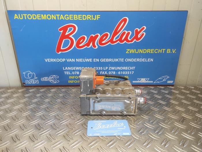 Begagnade Värmeelement Opel Ampera-e Ampera-e Pris på förfrågan erbjuds av Benelux Zwijndrecht B.V.