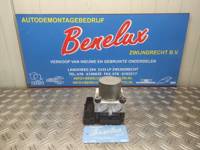 Begagnade ABS-pump Opel Ampera-e Ampera-e Pris på förfrågan erbjuds av Benelux Zwijndrecht B.V.