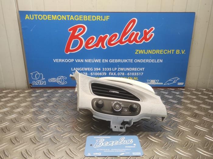 Używane Przelacznik swiatel Opel Ampera-e Ampera-e Cena na żądanie oferowane przez Benelux Zwijndrecht B.V.