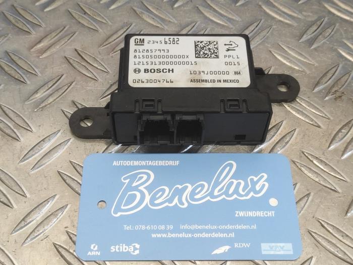 Usados Módulo PDC Opel Corsa E 1.2 16V Precio € 35,00 Norma de margen ofrecido por Benelux Zwijndrecht B.V.