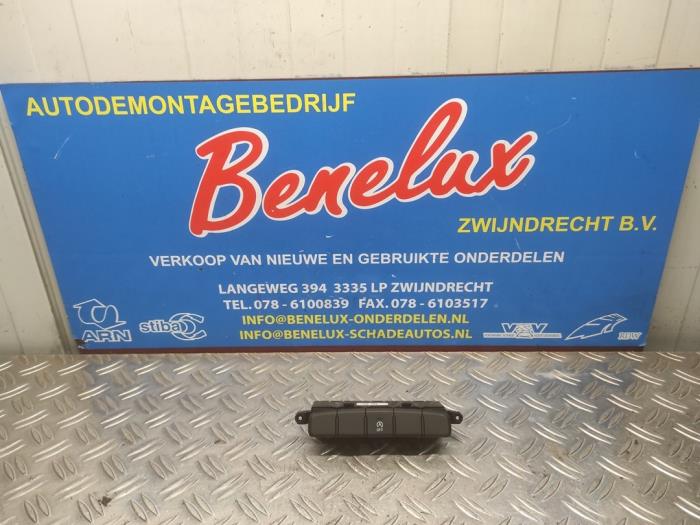 Używane Przelacznik Start/Stop Kia Picanto (JA) 1.0 12V Cena na żądanie oferowane przez Benelux Zwijndrecht B.V.