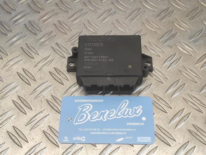 Begagnade PDC-modul Volvo V60 I (FW/GW) 1.6 DRIVe Pris på förfrågan erbjuds av Benelux Zwijndrecht B.V.