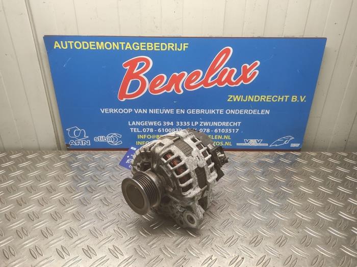Usagé Dynamo Volvo V40 Cross Country (MZ) 2.0 T3 16V Prix sur demande proposé par Benelux Zwijndrecht B.V.