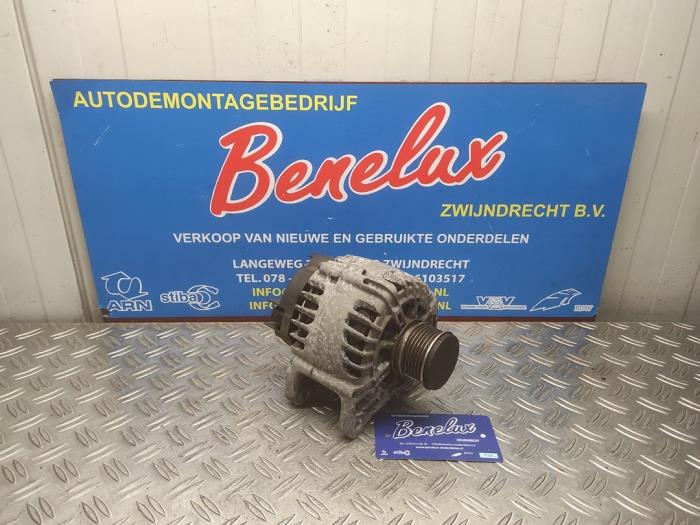 Gebrauchte Dynamo Renault Clio IV (5R) 1.5 Energy dCi 90 FAP Preis € 75,00 Margenregelung angeboten von Benelux Zwijndrecht B.V.