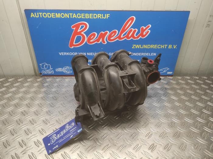 Używane Kolektor dolotowy Ford Fiesta 6 (JA8) 1.0 Ti-VCT 12V 65 Cena na żądanie oferowane przez Benelux Zwijndrecht B.V.