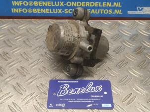 Extra vattenpump från en Volkswagen Polo VI (AW1) 1.0 MPi 12V 2019