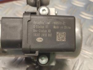 Extra vattenpump från en Volkswagen Polo VI (AW1) 1.0 MPi 12V 2019