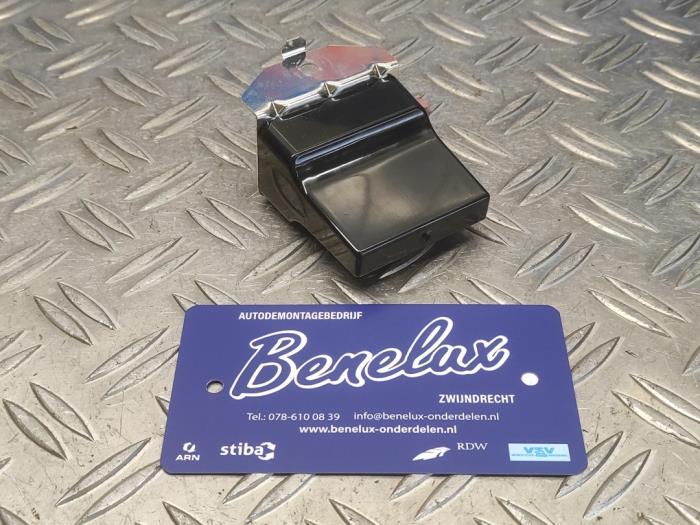 Begagnade Antenn Citroen Jumper (U9) 2.2 Blue HDi 140 Pris på förfrågan erbjuds av Benelux Zwijndrecht B.V.