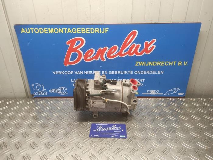 Usagé Pompe clim Renault Clio V (RJAB) 1.0 TCe 90 12V Prix sur demande proposé par Benelux Zwijndrecht B.V.