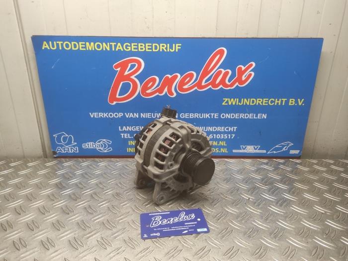 Begagnade Dynamo Renault Clio V (RJAB) 1.0 TCe 90 12V Pris på förfrågan erbjuds av Benelux Zwijndrecht B.V.
