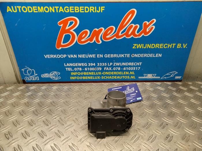 Usagé Boitier papillon Renault Twingo II (CN) 1.2 16V Prix sur demande proposé par Benelux Zwijndrecht B.V.