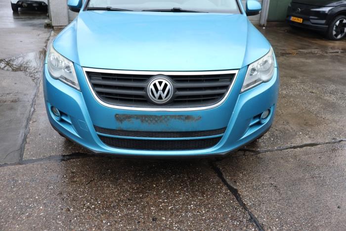 Używane Przód kompletny Volkswagen Tiguan (5N1/2) 2.0 TDI 16V 4Motion Cena na żądanie oferowane przez Benelux Zwijndrecht B.V.