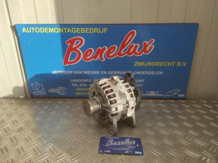 Begagnade Dynamo Dacia Sandero III 1.0 TCe 100 12V ECO-G Pris på förfrågan erbjuds av Benelux Zwijndrecht B.V.