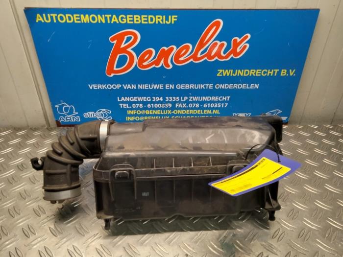 Begagnade Luftfilterhus Suzuki Swift (ZC/ZD) 1.2 Dual Jet 16V Pris på förfrågan erbjuds av Benelux Zwijndrecht B.V.
