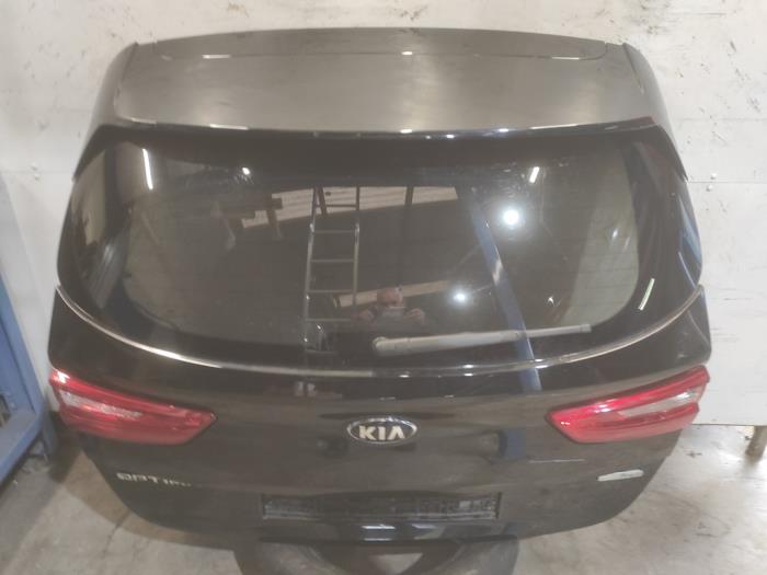 Używane Tylna klapa Kia Optima Sportswagon (JFF) 2.0 GDI Hybrid 16V Cena na żądanie oferowane przez Benelux Zwijndrecht B.V.
