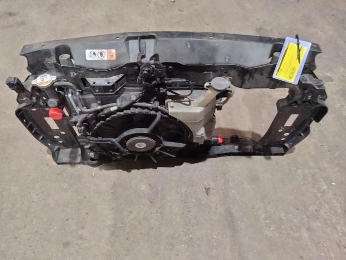 Begagnade Front Kia Picanto (TA) 1.0 12V Pris € 250,00 Marginaltabell erbjuds av Benelux Zwijndrecht B.V.
