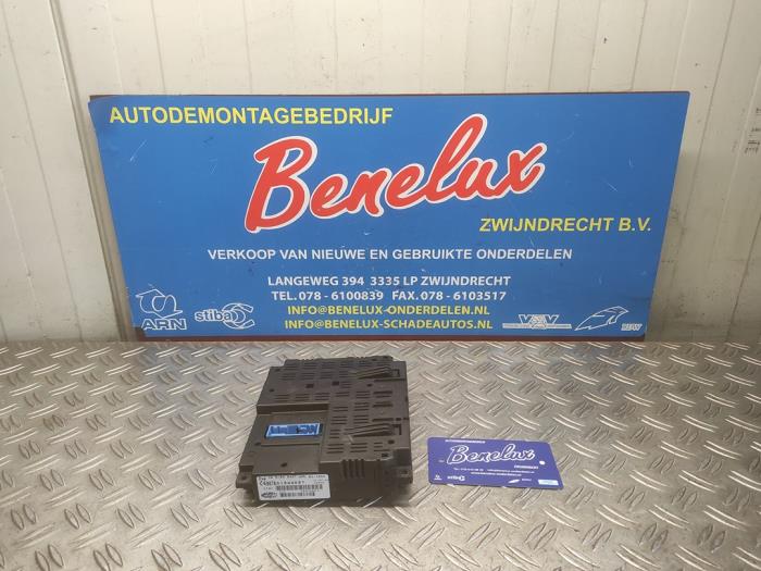 Begagnade Bluetooth-modul Fiat 500 (312) 0.9 TwinAir 65 Pris på förfrågan erbjuds av Benelux Zwijndrecht B.V.