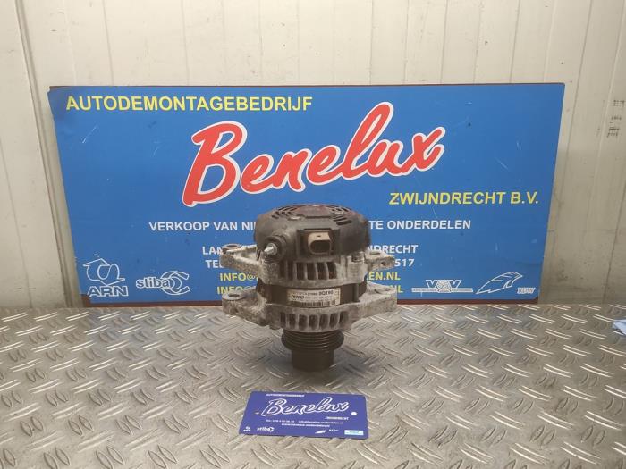 Begagnade Dynamo Toyota Aygo (B40) 1.0 12V VVT-i Pris på förfrågan erbjuds av Benelux Zwijndrecht B.V.