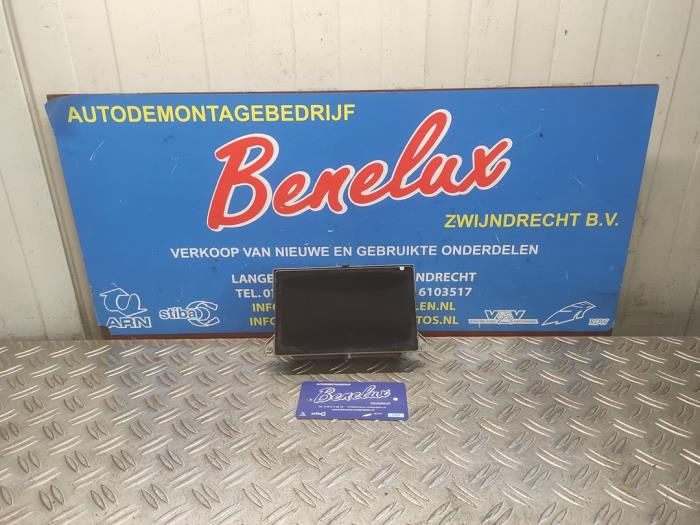 Begagnade Innerdisplay Peugeot 307 CC (3B) 2.0 16V Pris på förfrågan erbjuds av Benelux Zwijndrecht B.V.