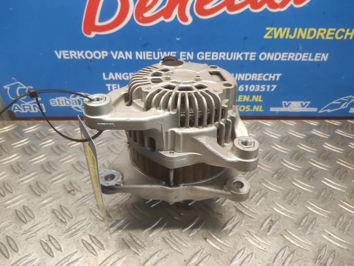 Begagnade Dynamo Mazda CX-5 II (KF) 2.0 SkyActiv-G 165 16V 2WD Pris på förfrågan erbjuds av Benelux Zwijndrecht B.V.