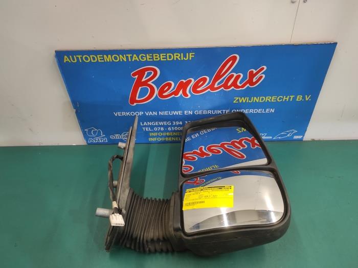ec0cd102-9644-4f99-a172- 