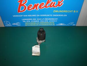 Used EGR valve Opel Corsa B (73/78/79) 1.4i Price on request offered by Benelux Zwijndrecht B.V.