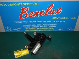 Usados Motor de limpiaparabrisas detrás Opel Astra G (F08/48) 1.8 16V Precio de solicitud ofrecido por Benelux Zwijndrecht B.V.