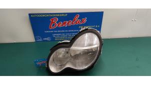Used Headlight, left Mercedes C (W203) 2.0 C-200K 16V Price on request offered by Benelux Zwijndrecht B.V.