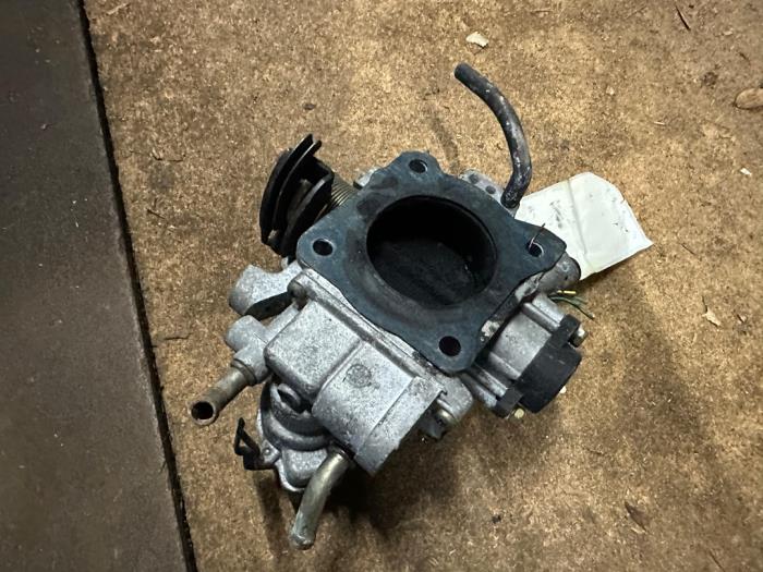 Gebrauchte Drosselklappengehäuse Mitsubishi Carisma 1.8 GDI 16V Preis € 40,00 Margenregelung angeboten von Benelux Zwijndrecht B.V.