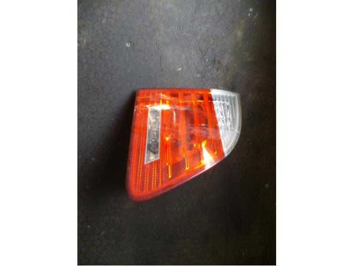Taillight, left from a BMW 5 serie Touring (E61) 520d 16V 2007