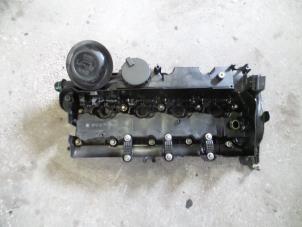Used Rocker cover BMW 5 serie Touring (E61) 520d 16V Price on request offered by Autodemontage Joko B.V.