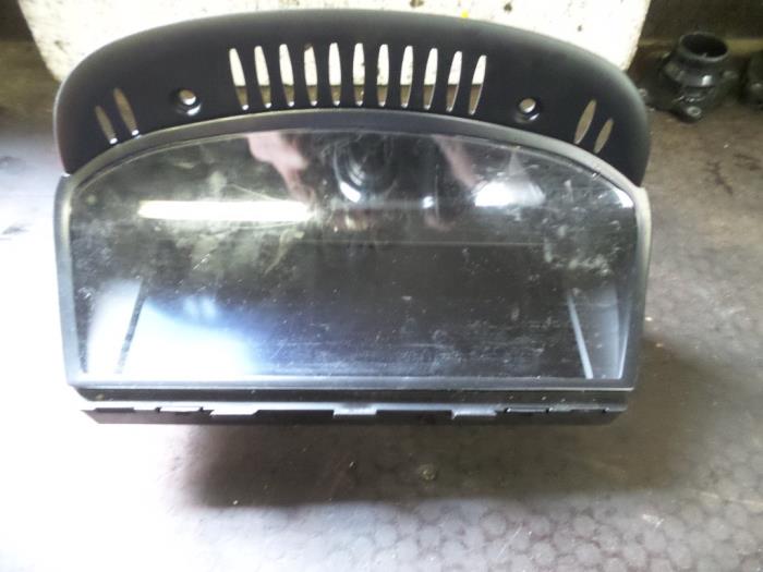 Begagnade Innerdisplay BMW 5 serie Touring (E61) 520d 16V Pris på förfrågan erbjuds av Autodemontage Joko B.V.