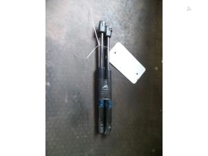 Used Rear gas strut, left BMW 5 serie Touring (E61) 520d 16V Price on request offered by Autodemontage Joko B.V.