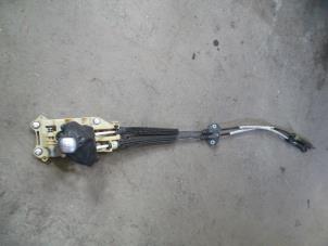 Used Gear stick Ford Focus 2 2.5 20V ST Price on request offered by Autodemontage Joko B.V.