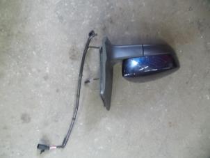 Used Wing mirror, right Volkswagen Up! (121) 1.0 12V 75 Price on request offered by Autodemontage Joko B.V.