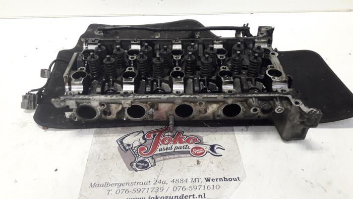 Begagnade Topplock Ford Transit 2.2 TDCi 16V Pris på förfrågan erbjuds av Autodemontage Joko B.V.