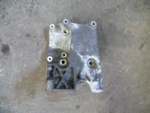 Used Air conditioning bracket Ford Focus 2 1.6 16V Price on request offered by Autodemontage Joko B.V.