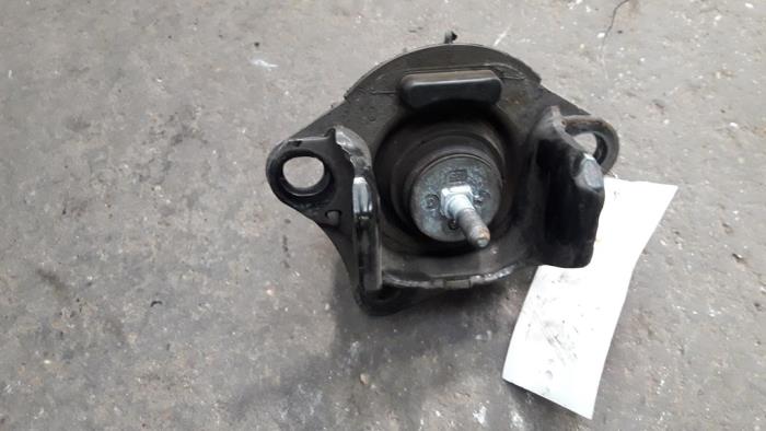 Used Engine mount Renault Scénic I (JA) 1.6 16V Price on request offered by Autodemontage Joko B.V.
