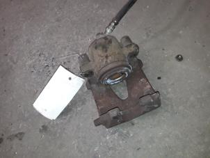 Used Front brake calliper, right Volkswagen Bora (1J2) 2.0 Price on request offered by Autodemontage Joko B.V.