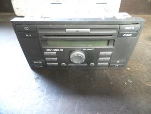 Used Radio CD player Ford Focus 2 1.4 16V Price on request offered by Autodemontage Joko B.V.