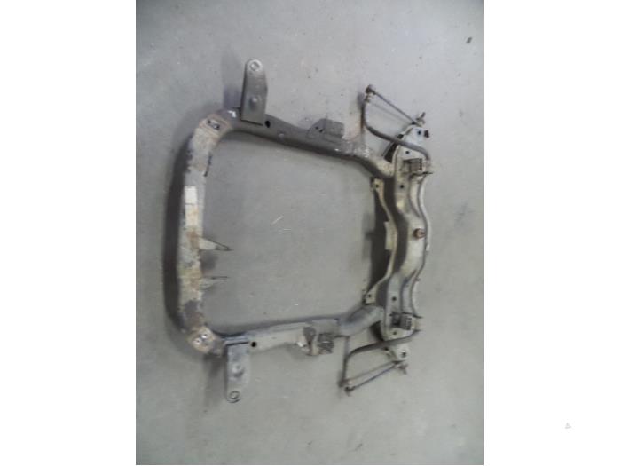 Subframe from a Opel Corsa C (F08/68) 1.4 16V 2003