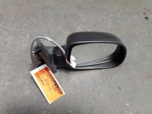 Used Wing mirror, right Daihatsu Terios (J1) 1.3 16V 4x4 Price on request offered by Autodemontage Joko B.V.