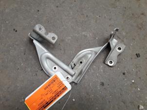 Used Bonnet Hinge Daihatsu Terios (J1) 1.3 16V 4x4 Price on request offered by Autodemontage Joko B.V.
