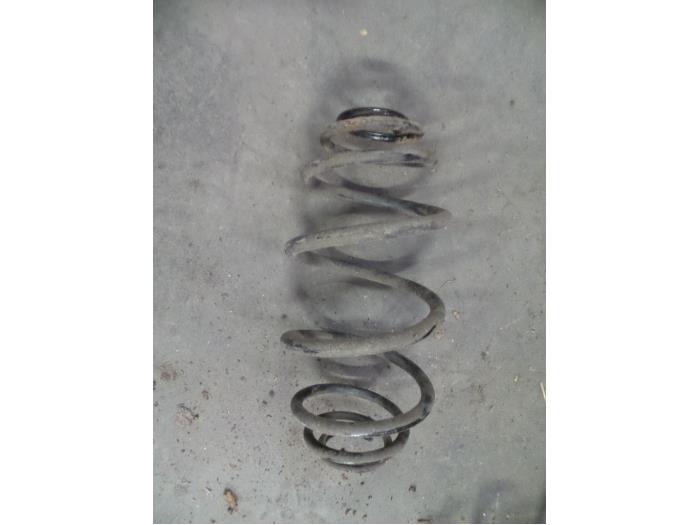 Schraubenfeder hinten van een Opel Astra G (F08/48) 1.6 1998