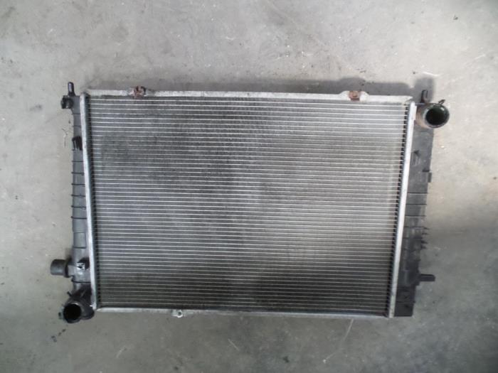 Used Radiator Hyundai Tucson (JM) 2.0 CRDi VGT 16V 4x2 Price on request offered by Autodemontage Joko B.V.