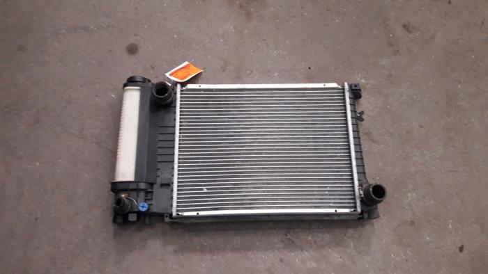 Used Radiator BMW 3 serie (E36/4) 316i Price on request offered by Autodemontage Joko B.V.