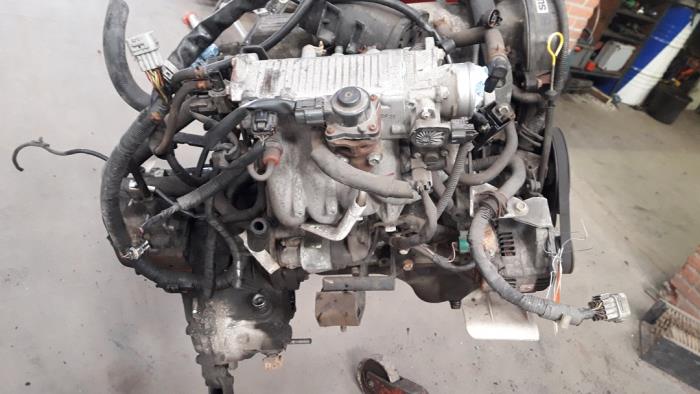 Engine from a Suzuki Alto (SH410) 1.0 16V 2001
