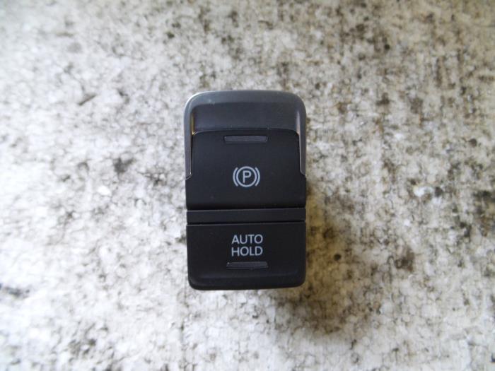Gebrauchte Handbremse Schalter Volkswagen Passat Variant (3G5) 1.6 TDI 16V Preis auf Anfrage angeboten von Autodemontage Joko B.V.